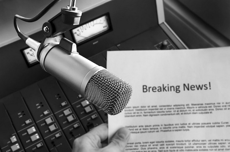 До безумия ревнует. Стало известно, как Канье Уэст относится к новому роману бывшей жены Ким Кардашьян